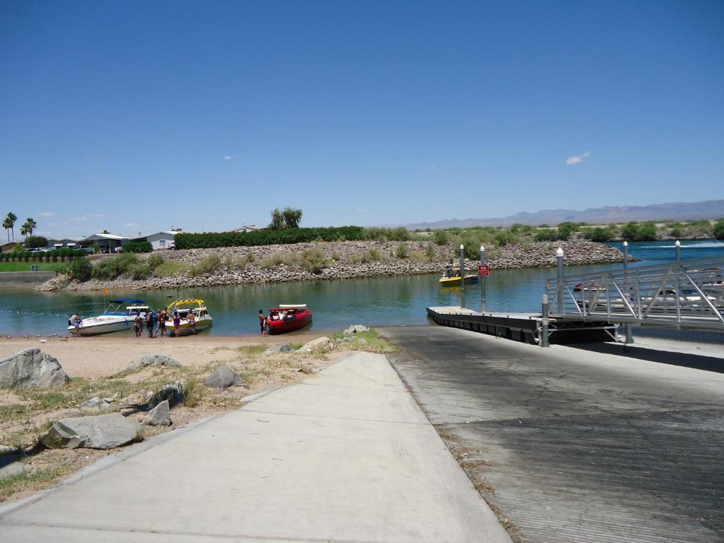River Valley Inn Needles Bagian luar foto