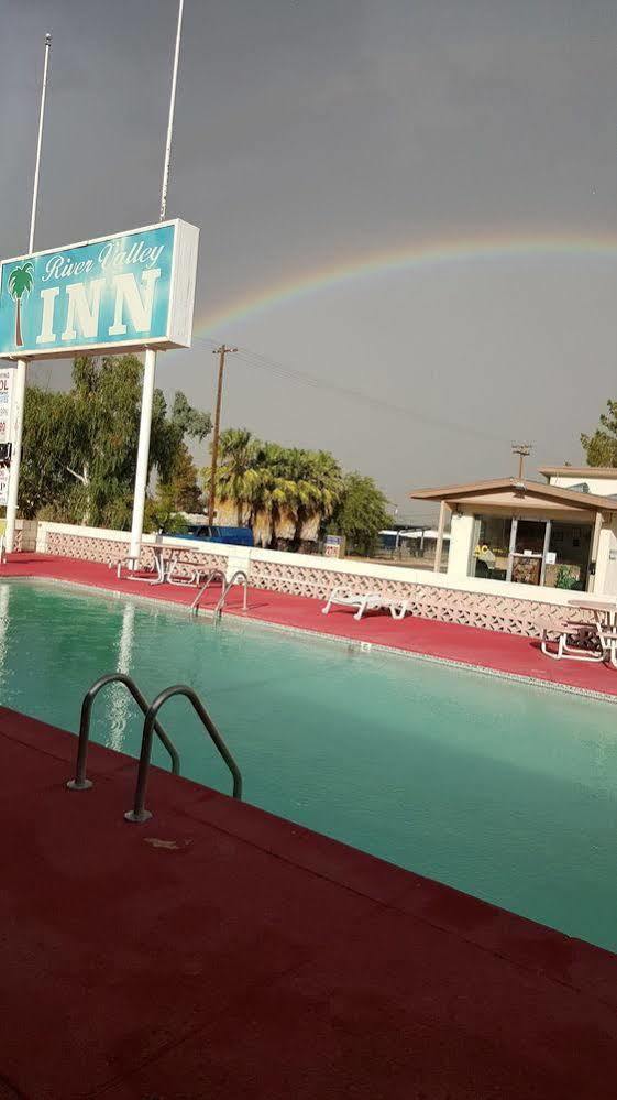 River Valley Inn Needles Bagian luar foto