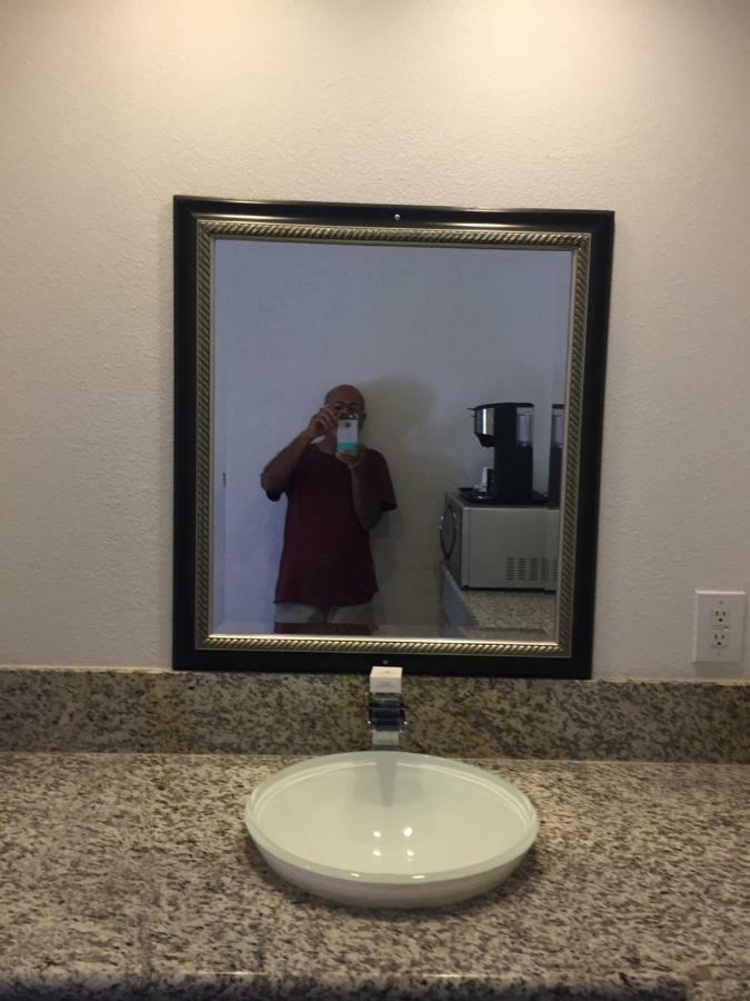 River Valley Inn Needles Bagian luar foto